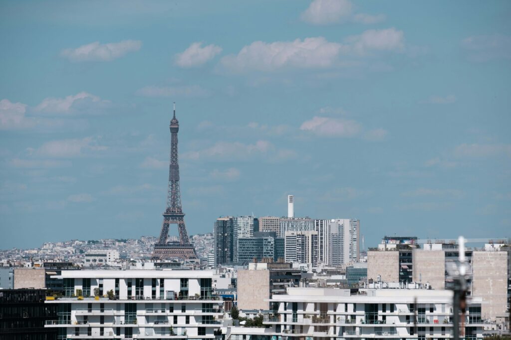 EU Moves to Curb Carbon Price Surges Before New Transport and Heating Tax Begins